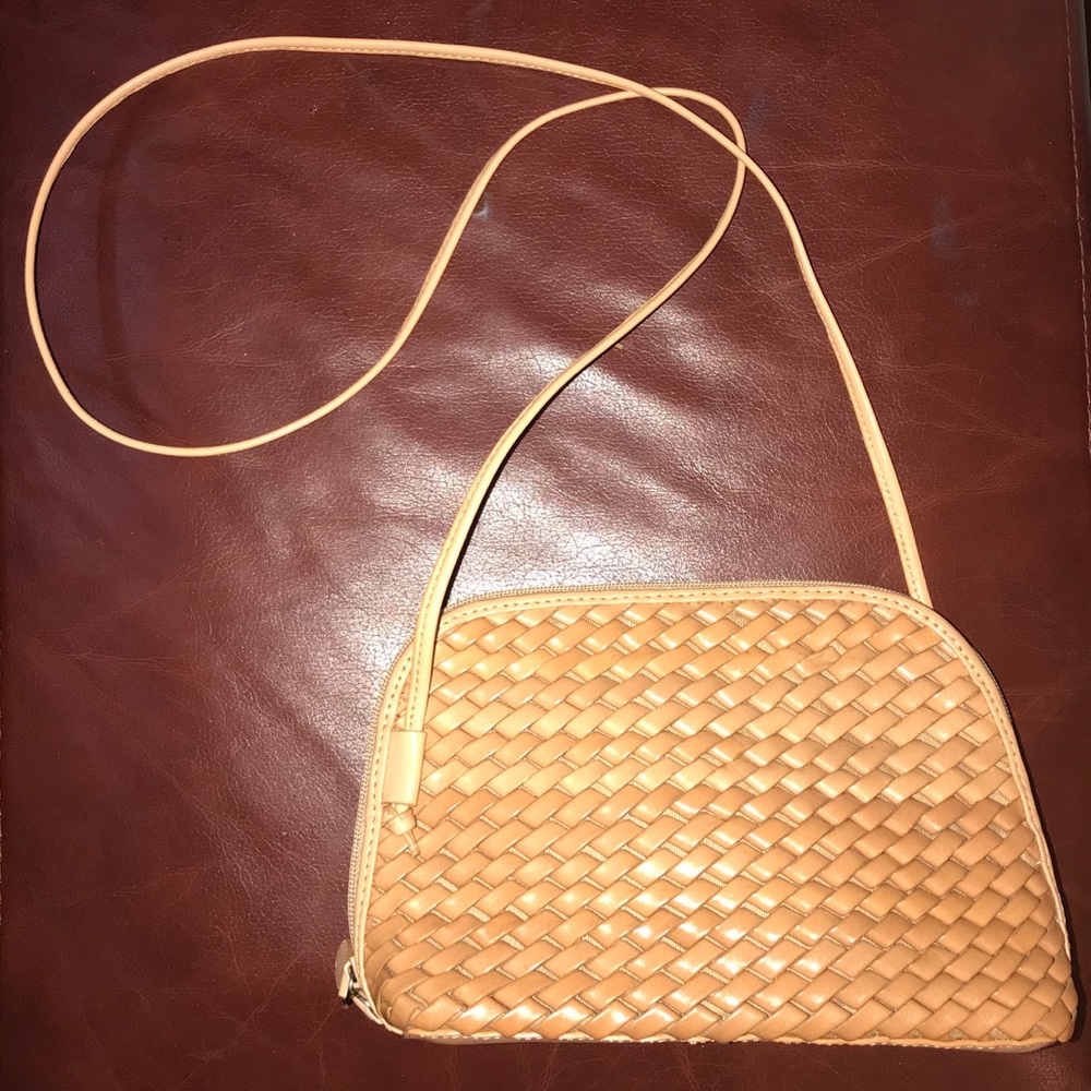 WOVEN CROSSBODY BAG